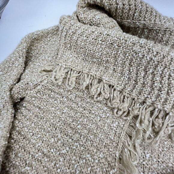 POL Oversized Cream Cowl Neck Sweater Size Small Fringe - Picture 3 of 5